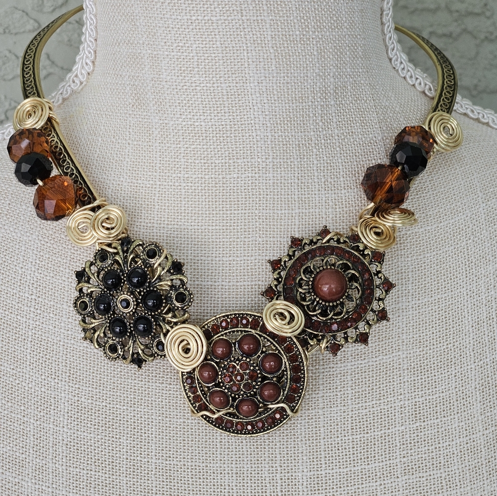 Vintage Gold Tone Neck Collar by Best - Picture 7 of 7